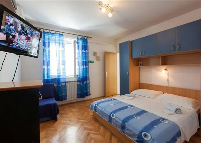 Gasthuis Marino Gojak Makarska